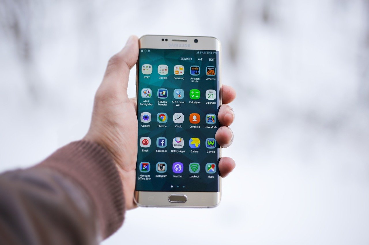 Your Every Move Is Noticed by Apps (image credits: pixabay)