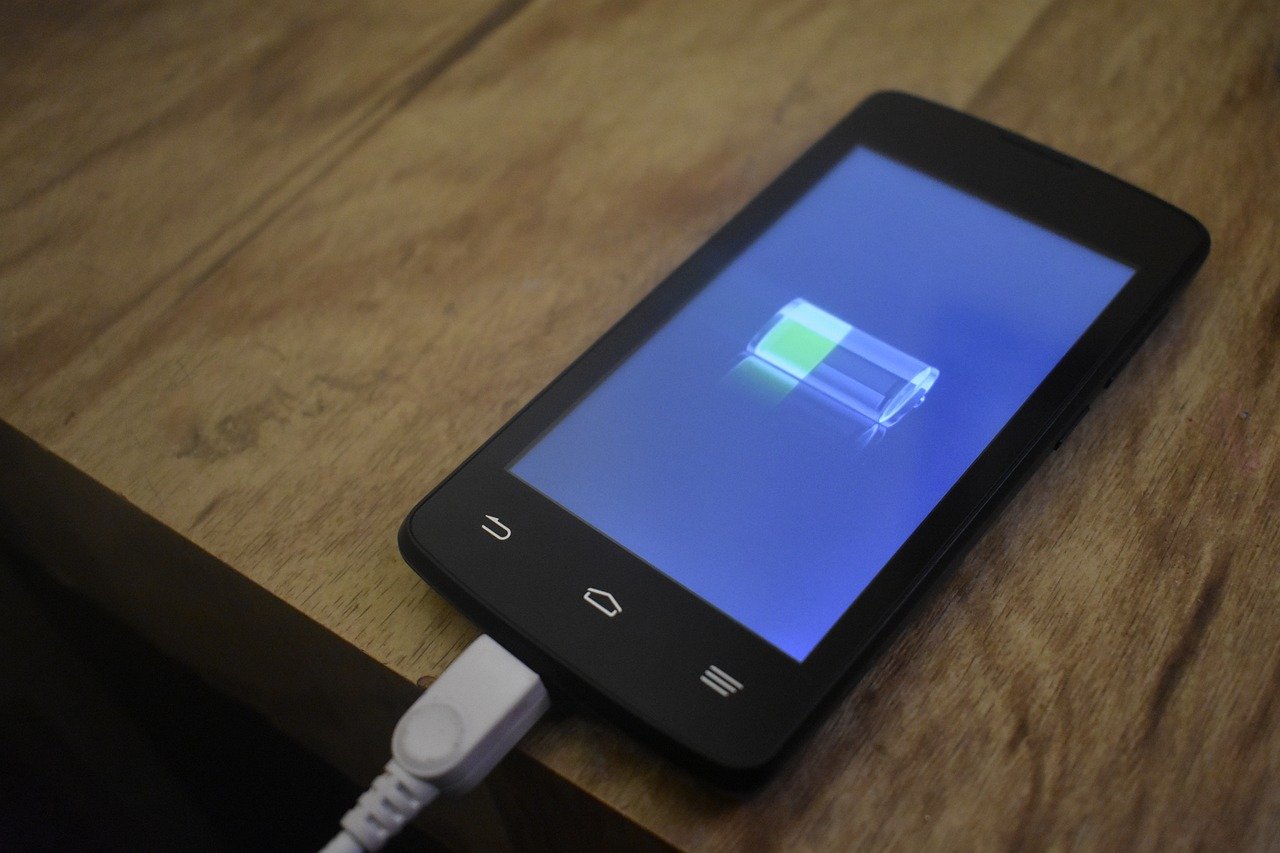 The Real Reason Batteries Fade Too Fast (image credits: pixabay)