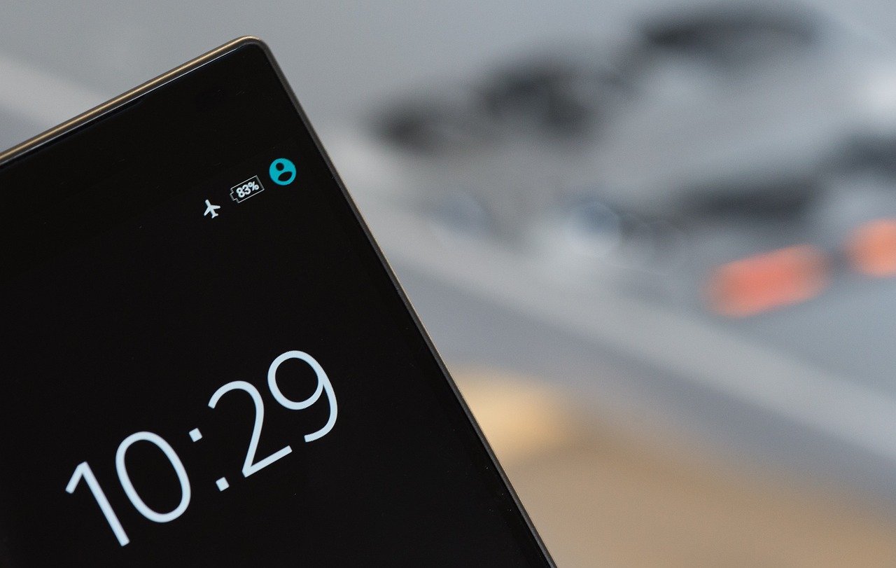 Switch to Airplane Mode for Speedier Charging (image credits: pixabay)